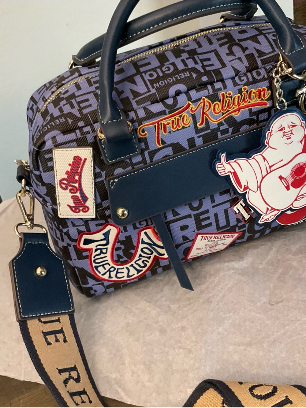 Women’s True Religion Multi Patch Logo Satchel And Crossbody Handbag NWT - Picture 9 of 11